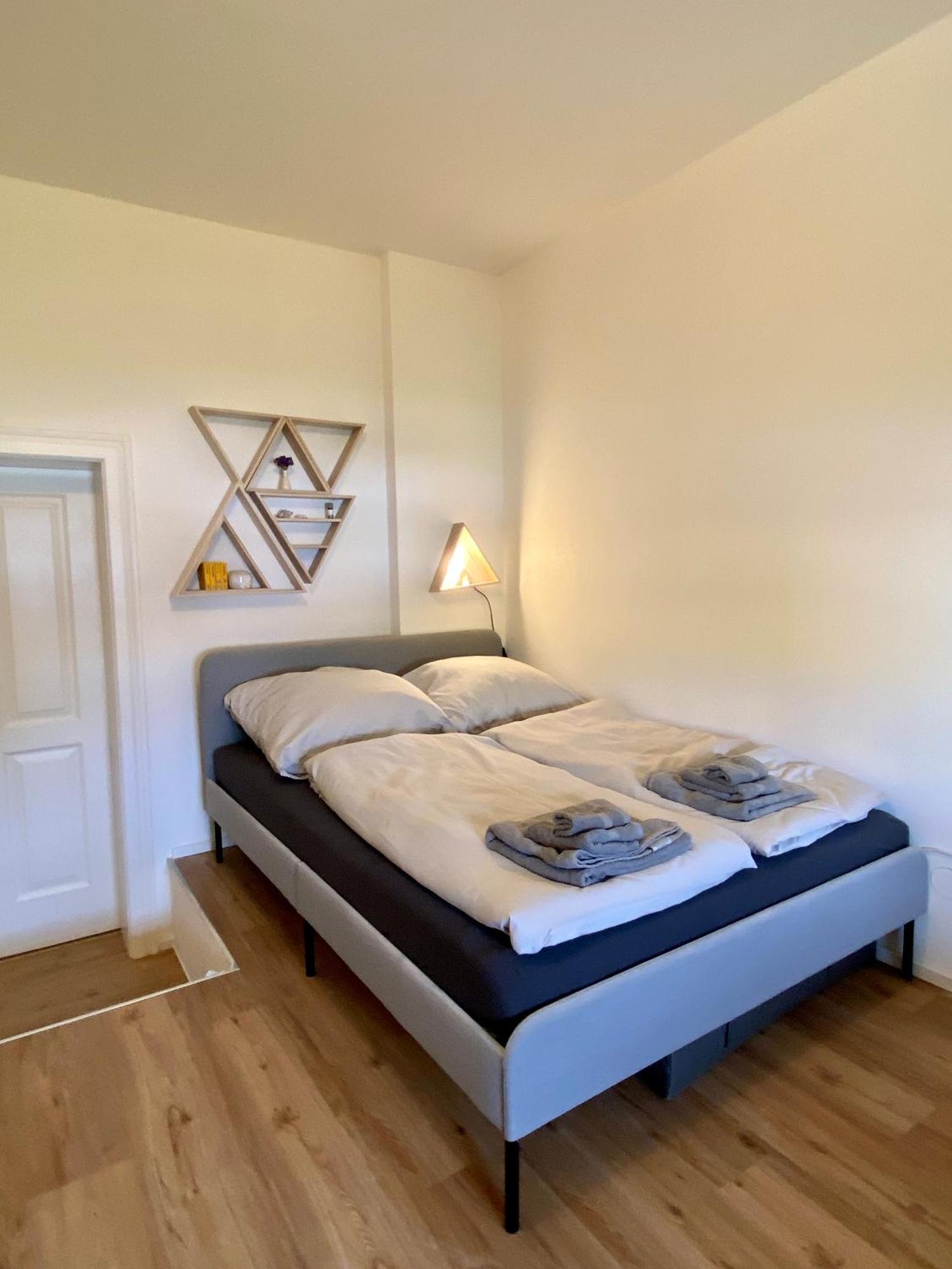 Baeckerhaus - Wohnung Mit Pool Und Garten Гмунден Екстериор снимка